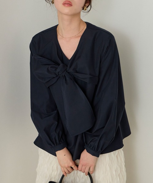 Cherir Mignon(シェリルミニョン)の「【Cherir Mignon】フロントリボンブラウス(シャツ/ブラウス・レディース・サックスブルー/ネイビー/ホワイト・FREE)」の19枚目の写真