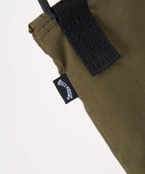 BILLABONG（ビラボン）の「BILLABONG メンズ 【A/DIV.】PHONE SACOCHE ショルダーバッグ 【2025年秋冬モデル】/ビラボンロゴワンポイントサコッシュ・ショルダーバッグ（ショルダーバッグ・メンズ・ブラック/アーミー・FREE）」の21枚目の写真