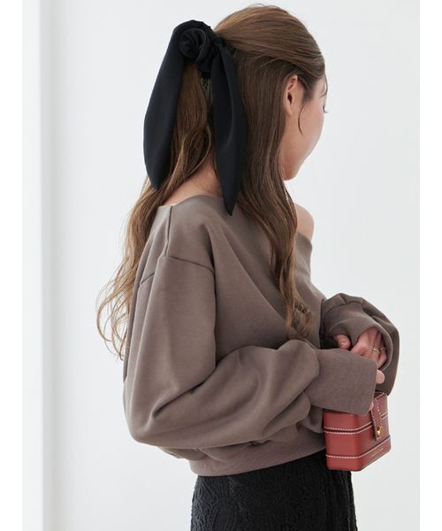 Stylevoice for xxx(スタイルヴォイスフォー)の「<kannaさんコラボ>スウェットドロップショルダーオフショルプルオーバー(スウェット・レディース・ライトグレー/クリーム/モカ・F)」の18枚目の写真