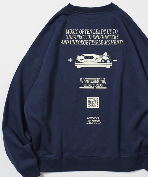 限定展開 リラックスフィット バックプリント クルーネック スウェット