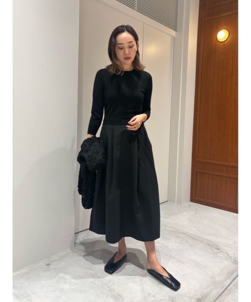 ESTNATION(エストネーション)の「ESTNATION / タックスカート コンビ ニットワンピース(ワンピース・レディース・オフホワイト/チャコールグレー/ブラック・FREE)」の14枚目の写真