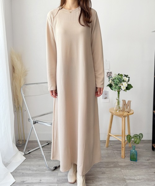 Amulet(アミュレット)の「すとんと落ちて体型カバーするシルエットが魅力! ワッフル風ロングワンピース(ワンピース・レディース・グレー/ブラウン/ブラック/アイボリー・L/M)」の13枚目の写真