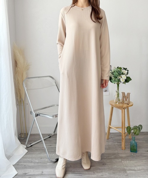 Amulet(アミュレット)の「すとんと落ちて体型カバーするシルエットが魅力! ワッフル風ロングワンピース(ワンピース・レディース・グレー/ブラウン/ブラック/アイボリー・L/M)」の7枚目の写真