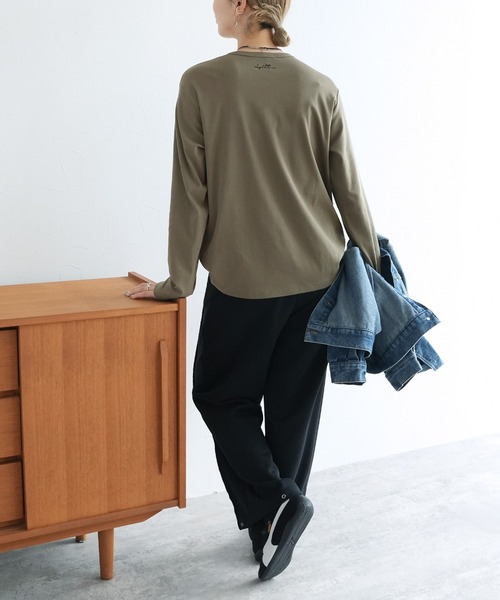 reca(レカ)の「バック刺繍カラーロゴTシャツ(Tシャツ/カットソー・レディース・ブラウン系その他/ブラック/アイボリー/オフホワイト・FREE)」の8枚目の写真