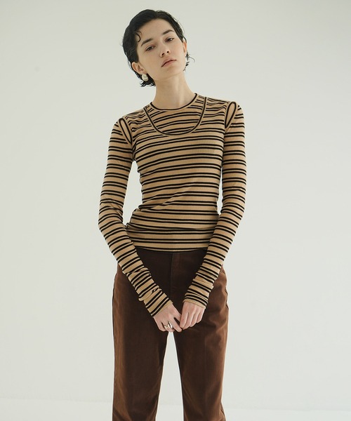 CLANE（クラネ）の「LAYERED SHOULDER CUT TOPS（Tシャツ/カットソー・レディース・ホワイト/ベージュ系その他/ブラック・1/2）」の14枚目の写真
