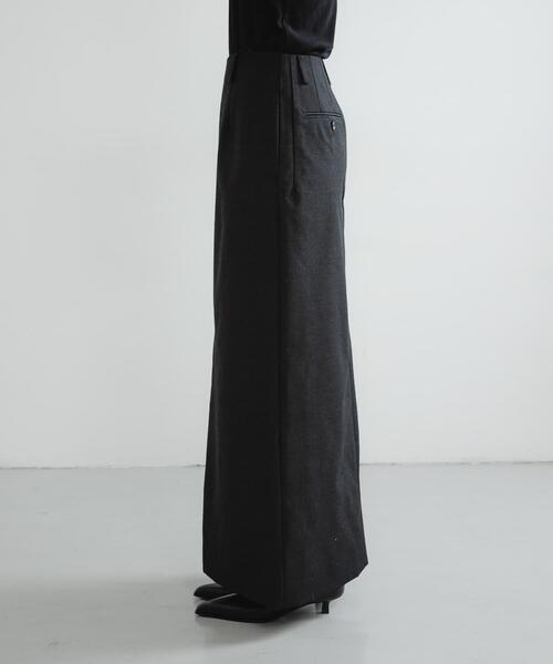 URBAN RESEARCH（アーバンリサーチ）の「new basic　BRADFORD WOOL SKIRT（スカート・レディース・ブラック/ブラウン・40/36/38）」の9枚目の写真