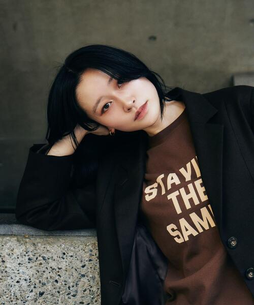 URBAN RESEARCH（アーバンリサーチ）の「Teya　Flock Letter T-shirts（Tシャツ/カットソー・レディース・ブラウン/レッド/ブルー系その他・SMALL/LARGE）」の11枚目の写真