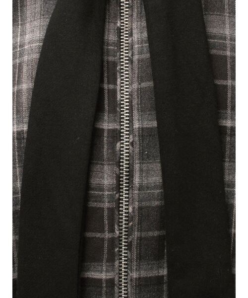 EMODA（エモダ）の「スカーフフーディナイロンブルゾン（ブルゾン・レディース・グレー/ブラック・FREE）」の8枚目の写真