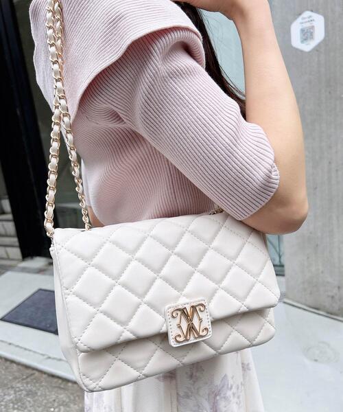 INGNI（イング）の「エンブレム付キルティングショルダーバッグ／A（ショルダーバッグ・レディース・ベージュ/ブラック/オフホワイト・-）」の8枚目の写真