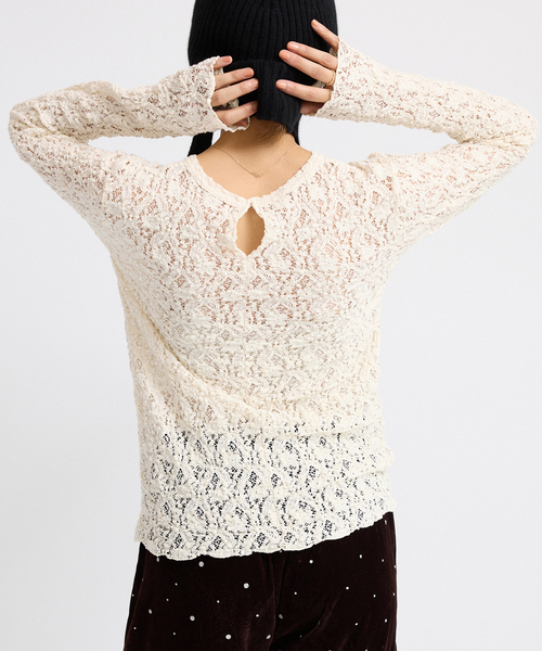 IENA（イエナ）の「《追加》Flowerストレッチレースプルオーバー（Tシャツ/カットソー・レディース・ブラック/グレー/アイボリー・FREE）」の2枚目の写真