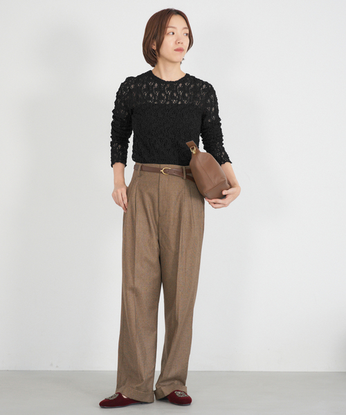 IENA（イエナ）の「《追加》Flowerストレッチレースプルオーバー（Tシャツ/カットソー・レディース・ブラック/グレー/アイボリー・FREE）」の4枚目の写真