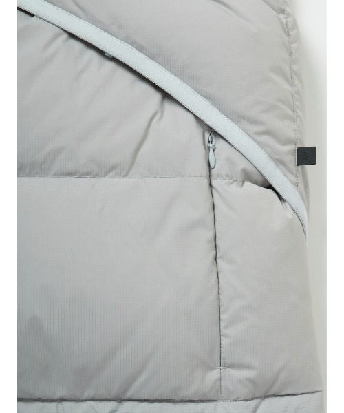 DAIWA PIER39（ダイワピア39）の「DAIWA PIER39 TECH ALPINE DOWN VEST BW-24025W（ダウンベスト・メンズ・パープル/グリーン/シルバー/ブラック・SMALL/MEDIUM/LARGE/X-LARGE）」の6枚目の写真