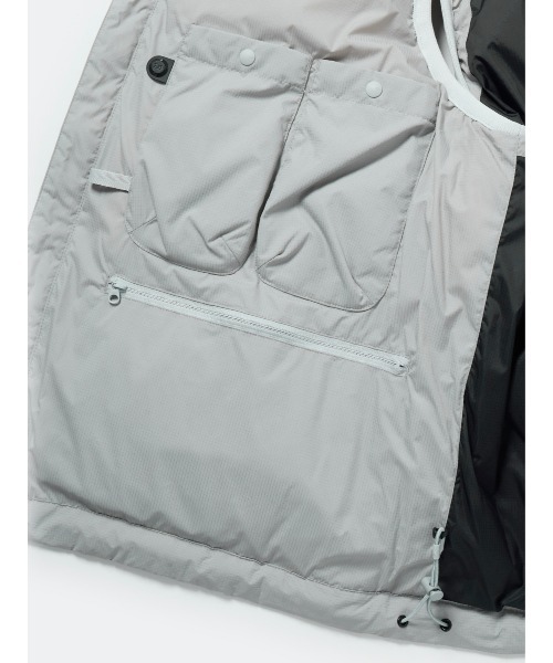 DAIWA PIER39（ダイワピア39）の「DAIWA PIER39 TECH ALPINE DOWN VEST BW-24025W（ダウンベスト・メンズ・パープル/グリーン/シルバー/ブラック・SMALL/MEDIUM/LARGE/X-LARGE）」の9枚目の写真