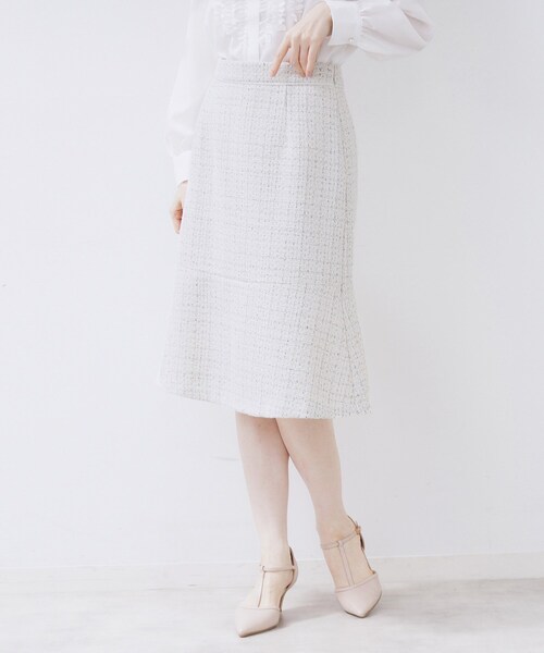index（インデックス）の「≪通勤・セレモニー/セットアップ対応≫フレアツイードスカート【洗濯機OK】（スカート・レディース・ブラック系4/ホワイト系7/ネイビー・42/40/38/36）」の2枚目の写真