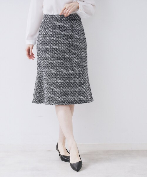 index（インデックス）の「≪通勤・セレモニー/セットアップ対応≫フレアツイードスカート【洗濯機OK】（スカート・レディース・ブラック系4/ホワイト系7/ネイビー・42/40/38/36）」の3枚目の写真
