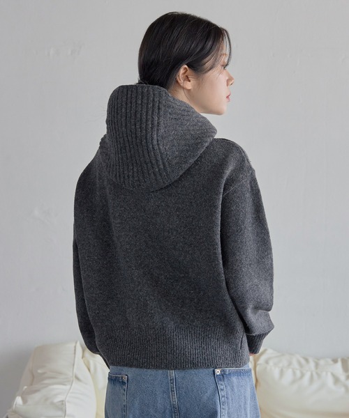 UNE MANSION(ユヌマンション)の「バラクラバー帽子ビッグボタンオーバーサイズニットカーディガン(ニット/セーター・レディース・ブラウン/オートミール/グレー/チャコールグレー・FREE)」の16枚目の写真