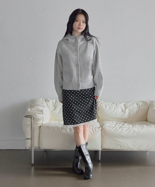 UNE MANSION(ユヌマンション)の「バラクラバー帽子ビッグボタンオーバーサイズニットカーディガン(ニット/セーター・レディース・ブラウン/オートミール/グレー/チャコールグレー・FREE)」の21枚目の写真