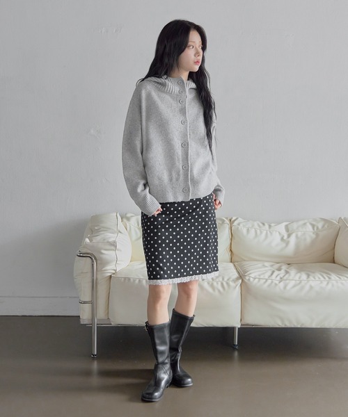 UNE MANSION(ユヌマンション)の「バラクラバー帽子ビッグボタンオーバーサイズニットカーディガン(ニット/セーター・レディース・ブラウン/オートミール/グレー/チャコールグレー・FREE)」の22枚目の写真