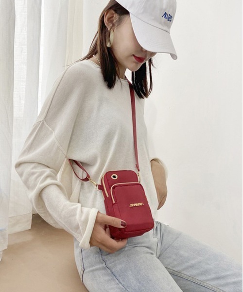 BACKYARD FAMILY(バックヤードファミリー)の「スマホポーチ pmysbag12(ショルダーバッグ・レディース・ブルー/ブラック系その他/パープル系その他/パープル/ブルー系その他/レッド/ブラック・FREE)」の7枚目の写真
