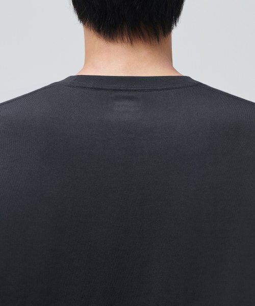 MUSINSA STANDARD（ムシンサスタンダード）の「ベーシック長袖Tシャツ[ダークグレー]（Tシャツ/カットソー・メンズ・その他・MEDIUM/LARGE/X-LARGE/XX-LARGE/XXX-LARGE/SMALL）」の6枚目の写真