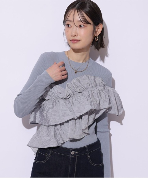 Mystrada(マイストラーダ)の「長袖アシメフリルニット(ニット/セーター・レディース・ホワイト/ブラック/グレー/ブルー・38)」の4枚目の写真