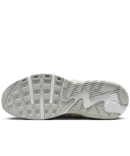 NIKE(ナイキ)の「ナイキ エア マックス エクシー ウィメンズシューズ / Nike Air Max Excee Women's Shoes CD5432-014 Football Grey(スニーカー・レディース・グレー・22/22.5/23/23.5/24/24.5/25/25.5/26)」の2枚目の写真