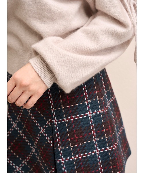 SNIDEL（スナイデル）の「シースルーショルダーニットプルオーバー（ニット/セーター・レディース・ライトブルー/ピンクベージュ/ダークブラウン・F）」の9枚目の写真