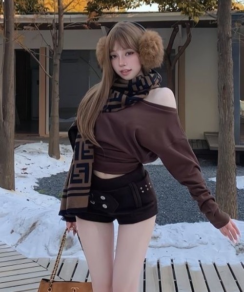 Lis ardent(リスアルダン)の「ベルト付きコーデュロイショートパンツ/脚長効果/ローウエスト/ローライズ(その他パンツ・レディース・ブラック/アイボリー/ブラウン・S/M/L)」の13枚目の写真