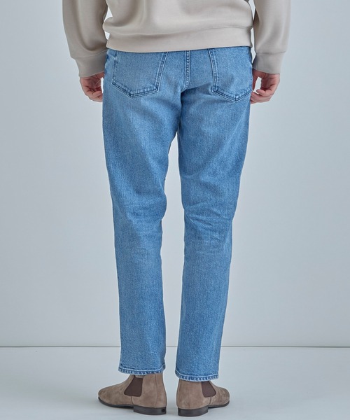 MEN'S BIGI（メンズビギ）の「【RED CARD/レッドカード】別注 Bass クリーンライトデニム（デニムパンツ・メンズ・ブルー・31/29/28/30/32）」の3枚目の写真