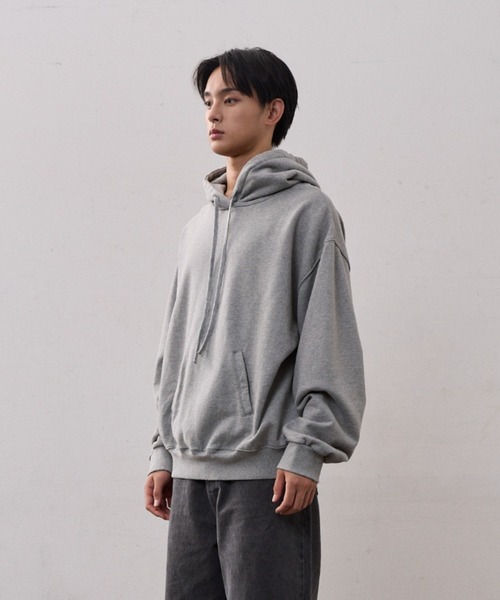 THE CLE（ザクレ）の「BACK LOGO SWEAT HOODIE / バックロゴスウェットフーディー【バックロゴ】【フード】 パーカー スウェット トップス メンズ（スウェット・メンズ・ブラック/グレー・1/2）」の2枚目の写真