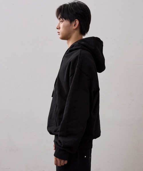 THE CLE（ザクレ）の「BACK LOGO SWEAT HOODIE / バックロゴスウェットフーディー【バックロゴ】【フード】 パーカー スウェット トップス メンズ（スウェット・メンズ・ブラック/グレー・1/2）」の9枚目の写真