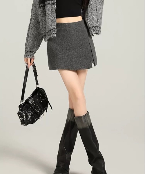 ampm（エーエムピーエム）の「ツイード調 ミニスカパン/ショート丈ボトムス（スカート・レディース・グレー/ブラック・L/M）」の11枚目の写真