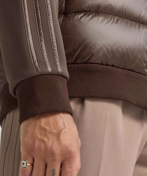 adidas（アディダス）の「Originalsダウンジャケット【adidas Golf/アディダスゴルフ】（ダウンジャケット/コート・メンズ・ダークブラウン/コバルトブルー・XX-LARGE/LARGE/MEDIUM/X-LARGE）」の11枚目の写真