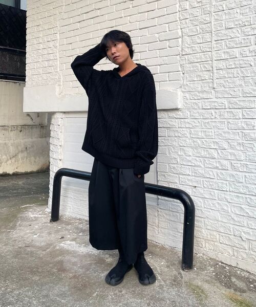 BESLOW(ビースロー)の「FISHERMAN CABLE KNIT HOODIE BLACK(ニット/セーター・メンズ・その他・SMALL/MEDIUM/LARGE/X-LARGE)」の8枚目の写真