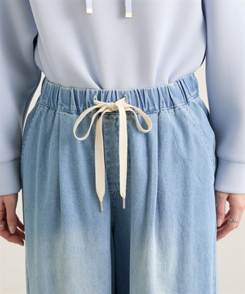 nissen（ニッセン）の「【低身長/高身長サイズ有】柔らかワイドイージーデニムパンツ（Petitjo/slattgir）（デニムパンツ・レディース・ブルー系/ネイビー系・3L/LL/L/M/T5L/T4L/T3L/TLL/TL/TM/PL/PM/PS/PSS）」の20枚目の写真