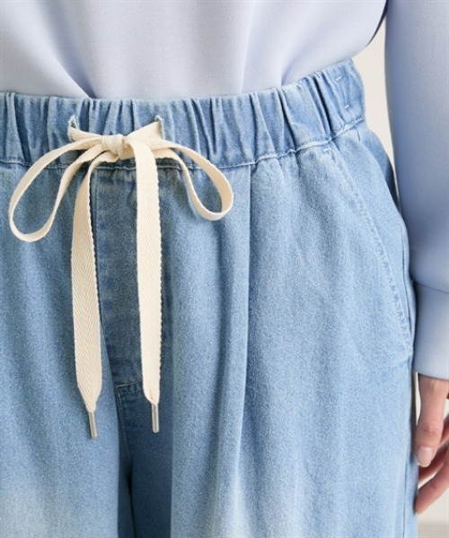 nissen（ニッセン）の「【低身長/高身長サイズ有】柔らかワイドイージーデニムパンツ（Petitjo/slattgir）（デニムパンツ・レディース・ブルー系/ネイビー系・3L/LL/L/M/T5L/T4L/T3L/TLL/TL/TM/PL/PM/PS/PSS）」の21枚目の写真