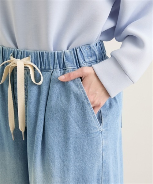 nissen（ニッセン）の「【低身長/高身長サイズ有】柔らかワイドイージーデニムパンツ（Petitjo/slattgir）（デニムパンツ・レディース・ブルー系/ネイビー系・3L/LL/L/M/T5L/T4L/T3L/TLL/TL/TM/PL/PM/PS/PSS）」の22枚目の写真