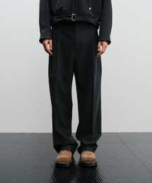 IEY（アイイーワイ）の「DEMIAN COMFORT SLACKS Black（スラックス）」