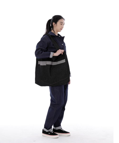 SAINTCREW(セントクルー)の「ウォーカー&ビルダーメガビックデニムショルダーバッグWBM-109ブラックBRS(エコバッグ/サブバッグ・メンズ・その他・フリー)」の11枚目の写真