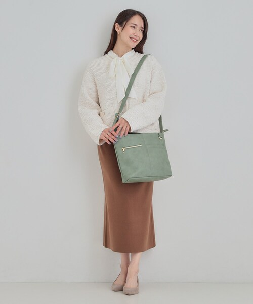 SHOO・LA・RUE(シューラルー)の「【8ポケット】フロント切替 ショルダーバッグ(ショルダーバッグ・レディース・ベージュ/ライトパープル/グリーン/ピンク系/ブルー/ブラック・00)」の15枚目の写真