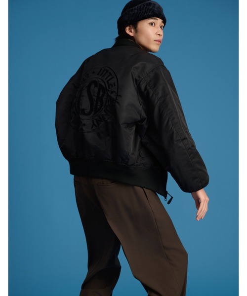 Little sunny bite（リトルサニーバイト）の「《AVIREX x little sunny bite MA1》（MA-1・レディース・ブラック×ピンク・MEDIUM）」の3枚目の写真