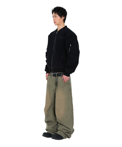 AAKAM（アーカム）の「Distressed Cotton MA-1 Jacket (Black)（ブルゾン・レディース・その他・1/2）」の6枚目の写真