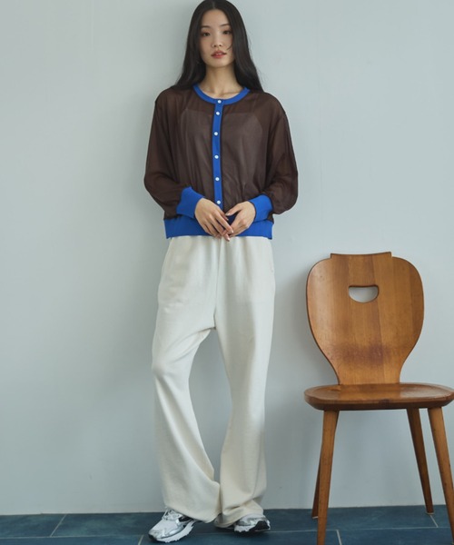 Doux archives（ドゥアルシーヴ）の「【ZOZO限定】バイカラーシアーカーディガン（カーディガン/ボレロ・レディース・ブラック/ベージュ/ブラウン・FREE）」の22枚目の写真