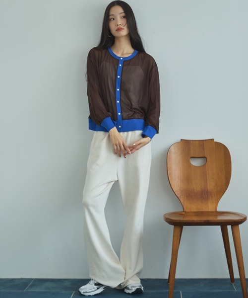 Doux archives（ドゥアルシーヴ）の「【ZOZO限定】バイカラーシアーカーディガン（カーディガン/ボレロ・レディース・ブラック/ベージュ/ブラウン・FREE）」の21枚目の写真