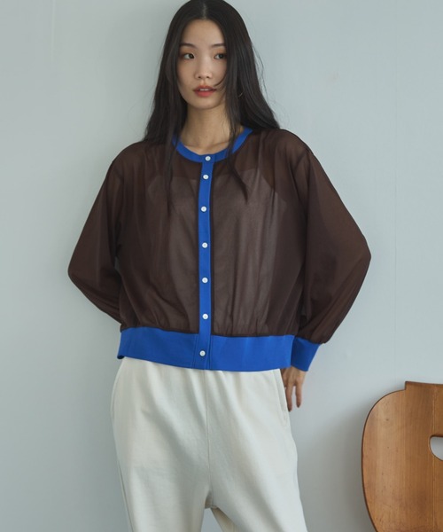 Doux archives（ドゥアルシーヴ）の「【ZOZO限定】バイカラーシアーカーディガン（カーディガン/ボレロ・レディース・ブラック/ベージュ/ブラウン・FREE）」の13枚目の写真