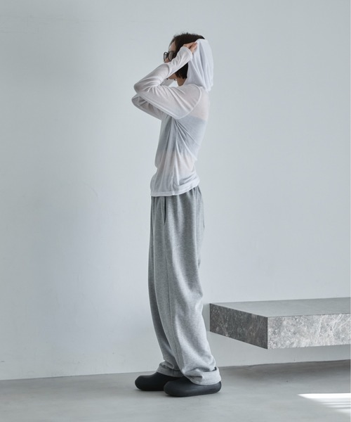 feepur（フェピュール）の「ヘンリーネックフーディーシアーロンTee（Tシャツ/カットソー・レディース・ブラウン/オフホワイト/グレー/ブラック・MEDIUM）」の8枚目の写真