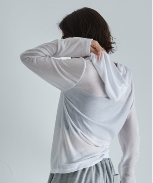 feepur（フェピュール）の「ヘンリーネックフーディーシアーロンTee（Tシャツ/カットソー・レディース・ブラウン/オフホワイト/グレー/ブラック・MEDIUM）」の17枚目の写真