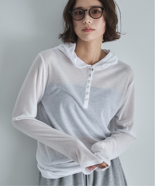 feepur（フェピュール）の「ヘンリーネックフーディーシアーロンTee（Tシャツ/カットソー・レディース・ブラウン/オフホワイト/グレー/ブラック・MEDIUM）」の13枚目の写真