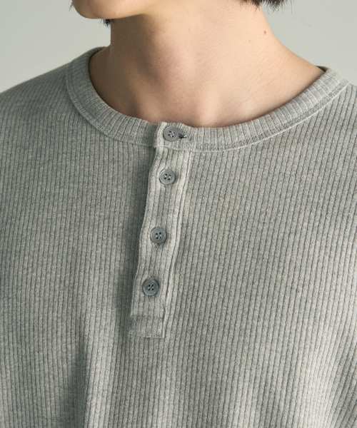 ROTEMBER（ローテンバー）の「リブヘンリーネックニットTシャツ[グレー]（Tシャツ/カットソー・メンズ・その他・MEDIUM/LARGE/X-LARGE）」の3枚目の写真