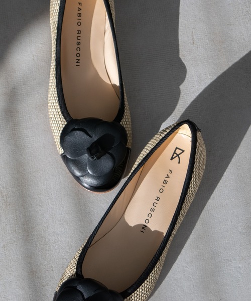 inter-chaussures(インターショシュール)の「【WEB先行予約】【FABIO RUSCONI】異素材コンビラウンドトウカメリアバレエ(F61514)(パンプス・レディース・ベージュ系その他・35/36/37/38/39)」の8枚目の写真